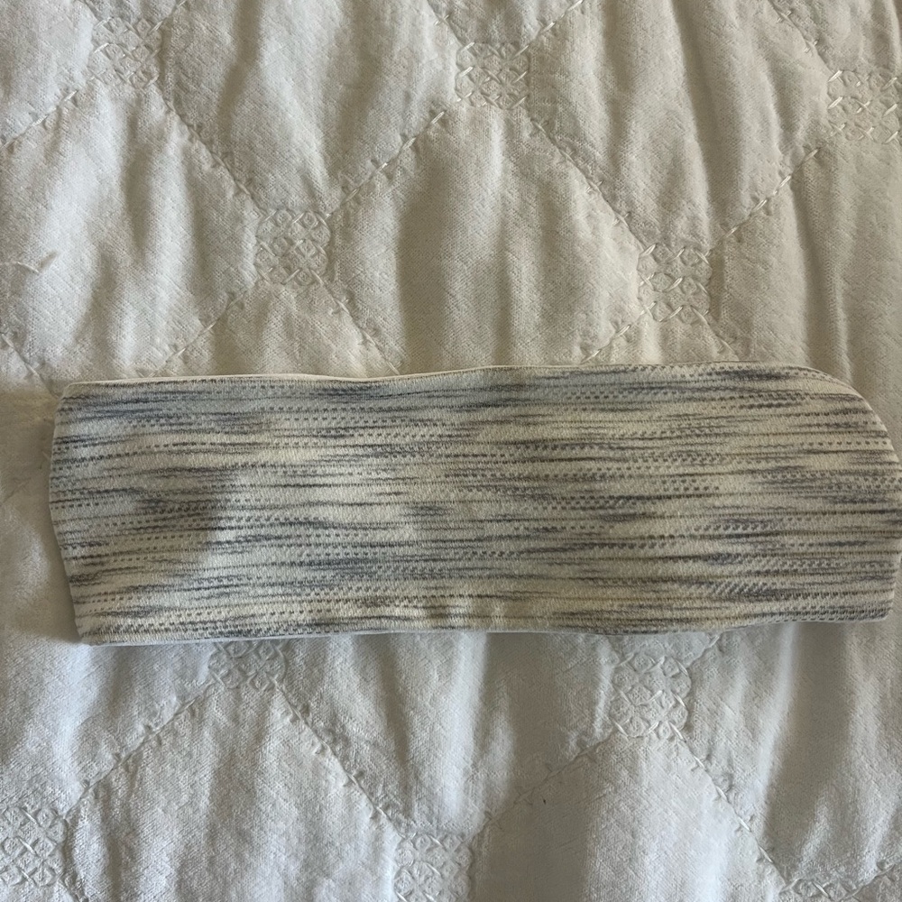 Lululemon Reversible Striped Gray and White Headband
